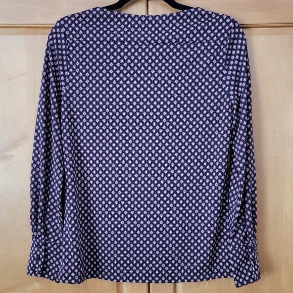 Ann Taylor V-Neck Long Sleeved Top - M - Picture 2 of 7